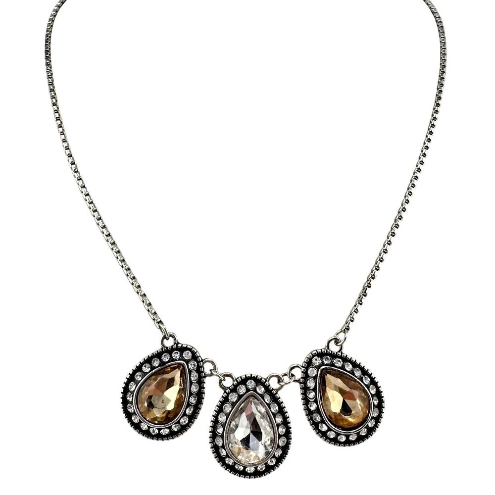 Taramanda NWT Rhinestone Teardrop Silver Tone Elegant Glam 19” Necklace